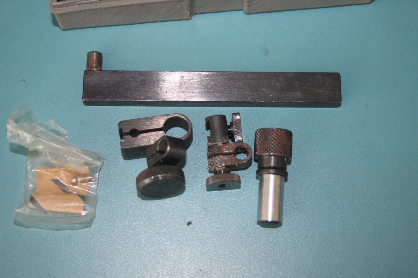 MITUTOYO 513-903 DIAL TEST INDICATOR + EXTRAS + CASE VTG TOOL