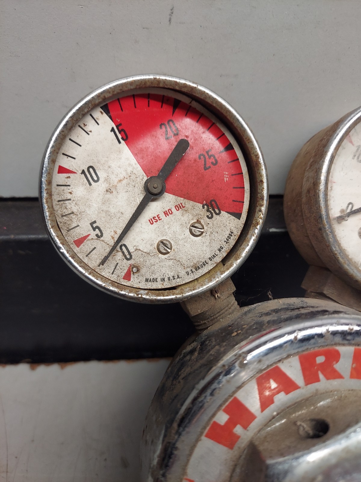 Harris Regulator Model No 25-45 Used
