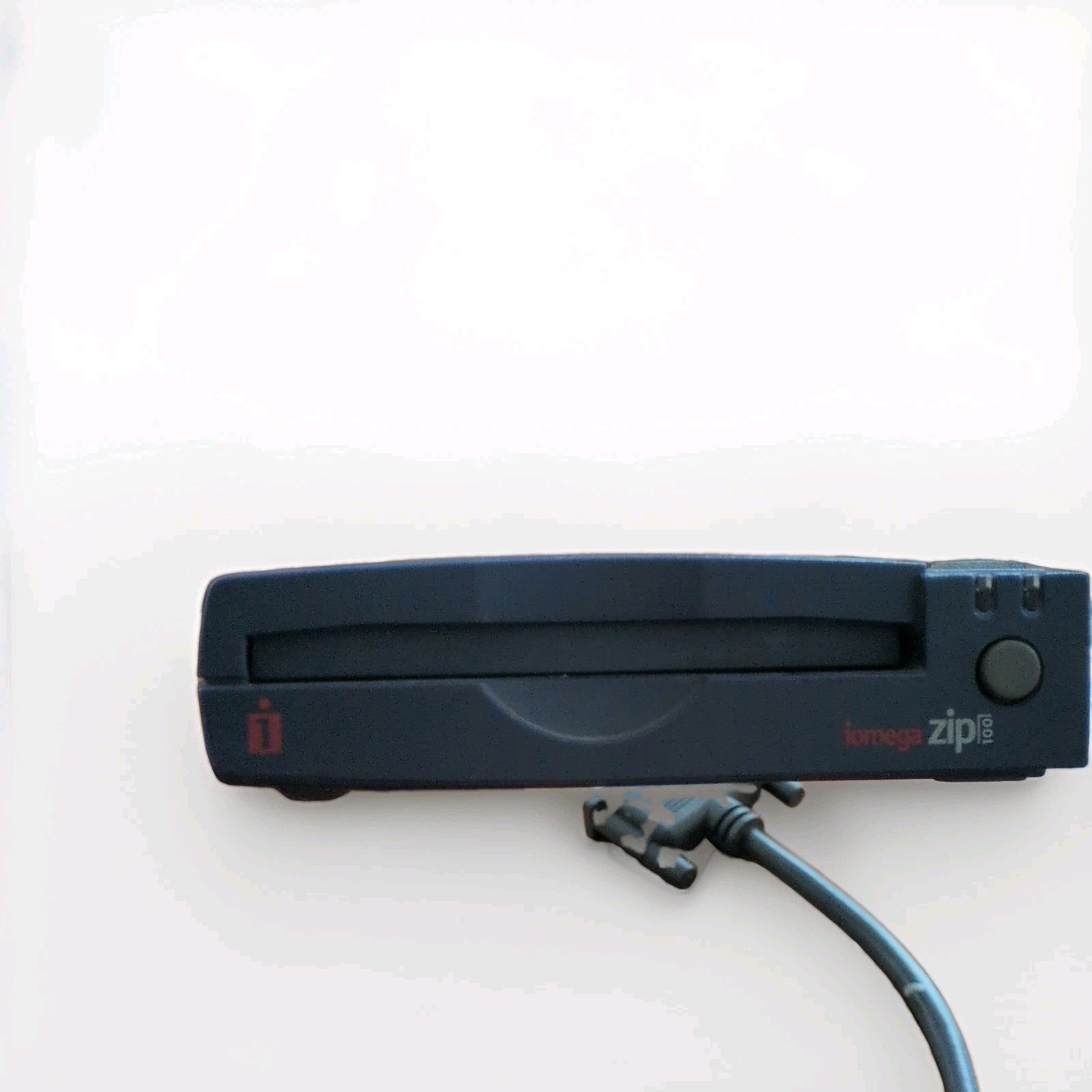 Iomega Zip 100 External Parallel Port Zip Drive 100MB NOT TESTED. DRIVE ONLY.