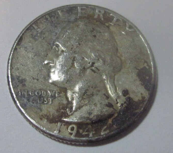 1942   Washington Silver Quarter   90% Silver  WORN