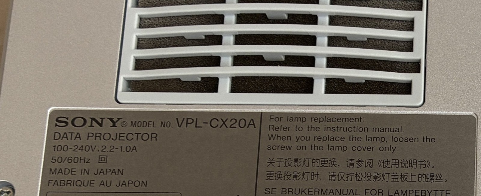 Sony VPL-CX20A 3LCD Data Projector with Case and Accessories