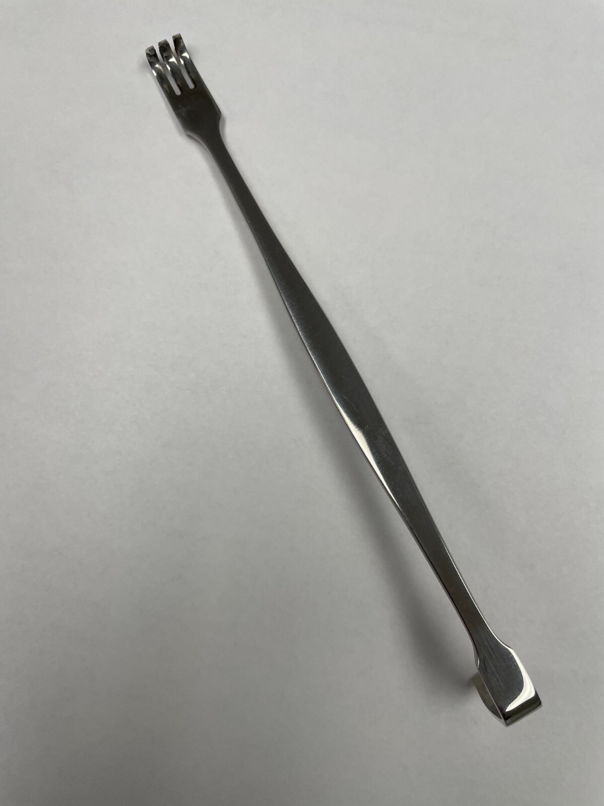 Senn Retractor, 6.5", D/End,  7 mm x 22.5mm Deep, Sharp 3 Prongs 10 mm wide