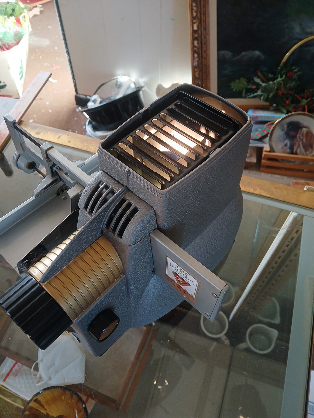 TDC SELECTRON SEMIMATIC MODEL 150 PROJECTOR