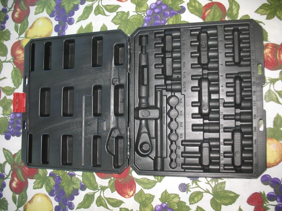 NEW EMPTY CRAFTSMAN 42 pc SOCKET WRENCH SET *EMPTY CASE* 99941 - NEW