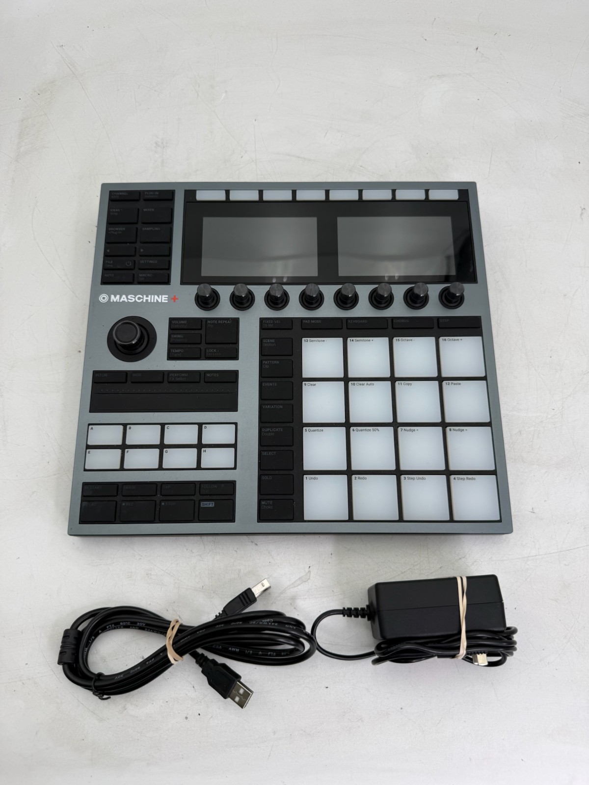 Native Instruments Maschine+ HW Plus Standalone Production Workstation