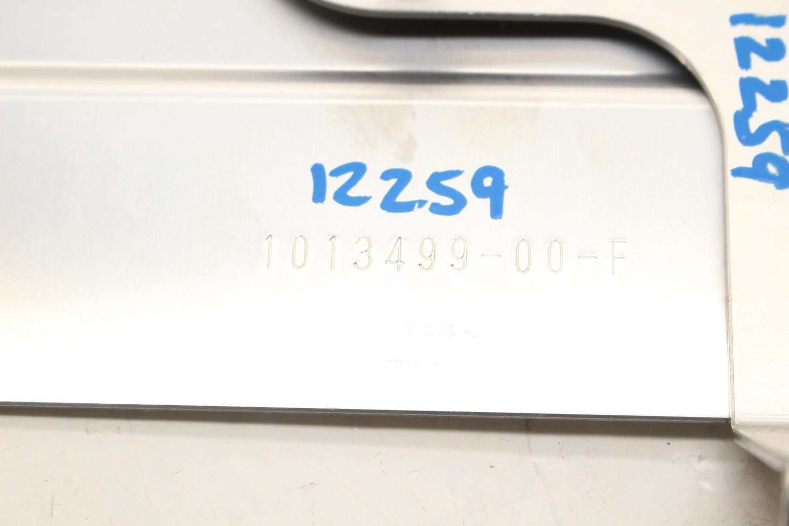 12-16 Tesla Model S Body and Roof Control Module
