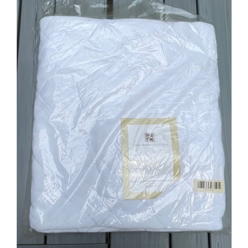 2 KING Pillow Protectors White Polyester and Coolmax H100596