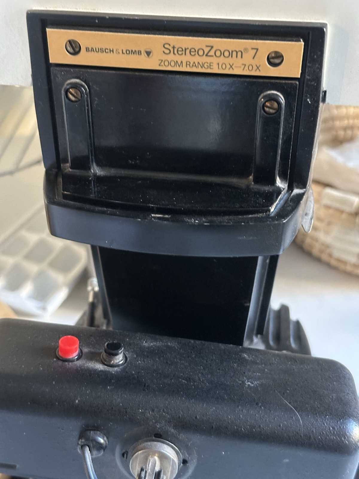 Gem Instruments Gemolite Mark V Microscope with B&L Optics – Stereo Zoom 7
