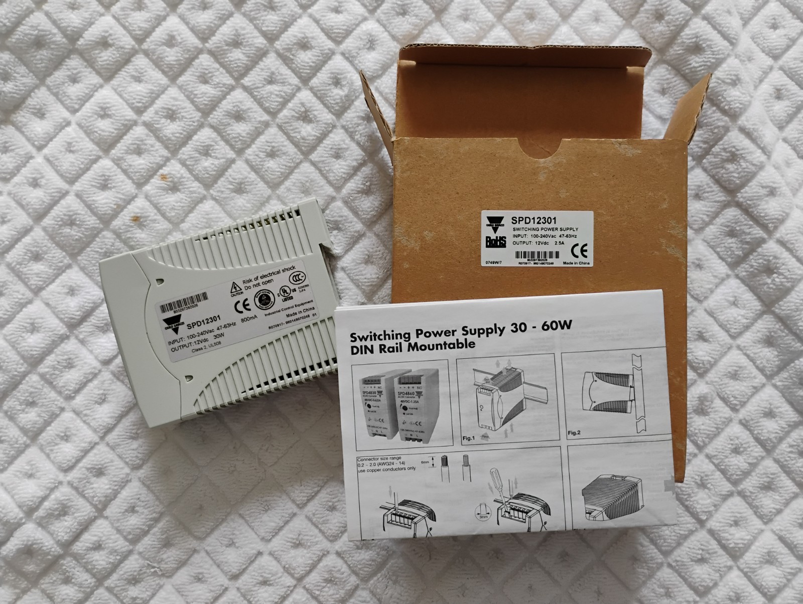 New SPD12301 Carlo Gavazzi Switching Power Supply AC-DC12V /  100-240VAC 47-63Hz