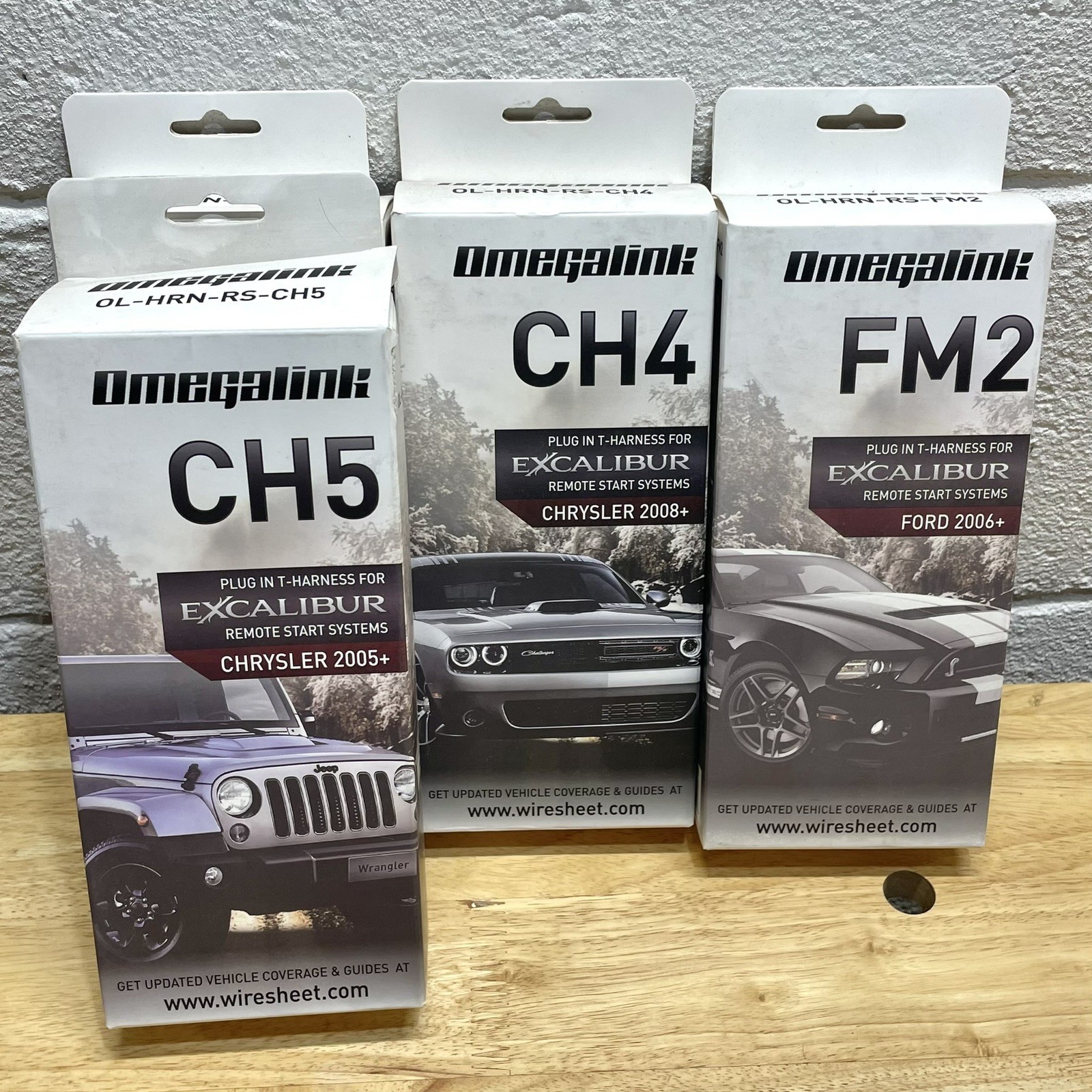 Lot of 4 - Excalibur / Omega /iDatalink  T-Harness 2) CH5 - 1) CH4 - 1) FM2