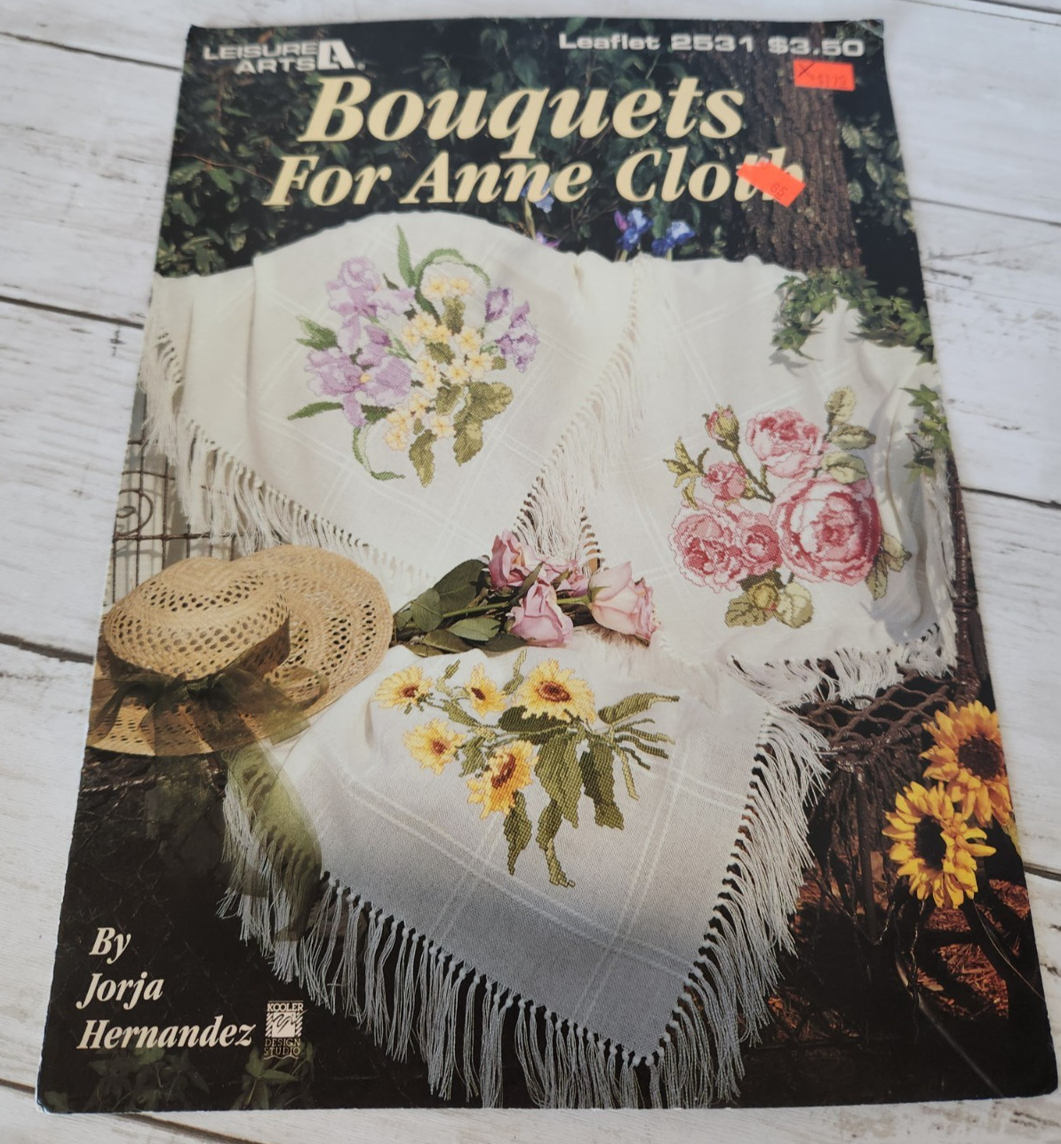 1994 Leisure Arts "Bouquets for Anne Cloth" Leaflet #2531 Jorja Hernandez