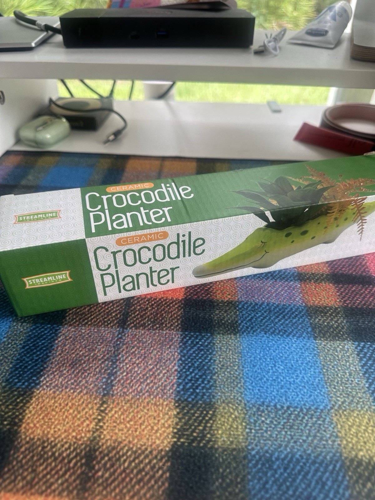Streamline Ceramic Crocodile Planter Green/white