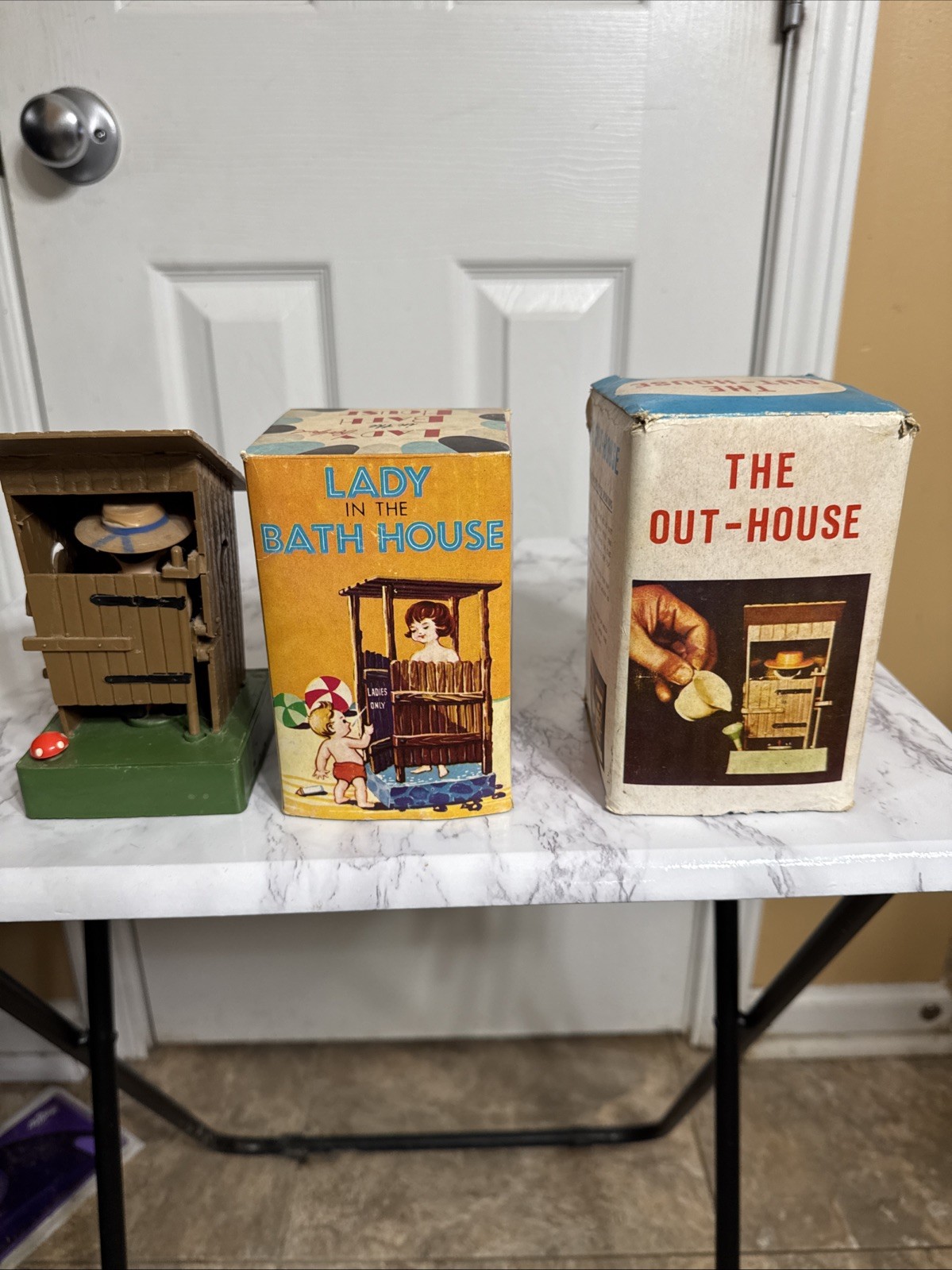 Outhouse bathroom Novelties(3) 2 Unopened!!