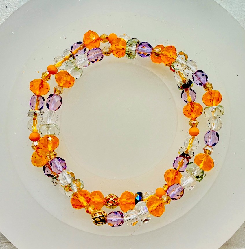 Bracelets pair of Stretchy Yellow Violet Clear & Gold Plated Beads Size 7.0”