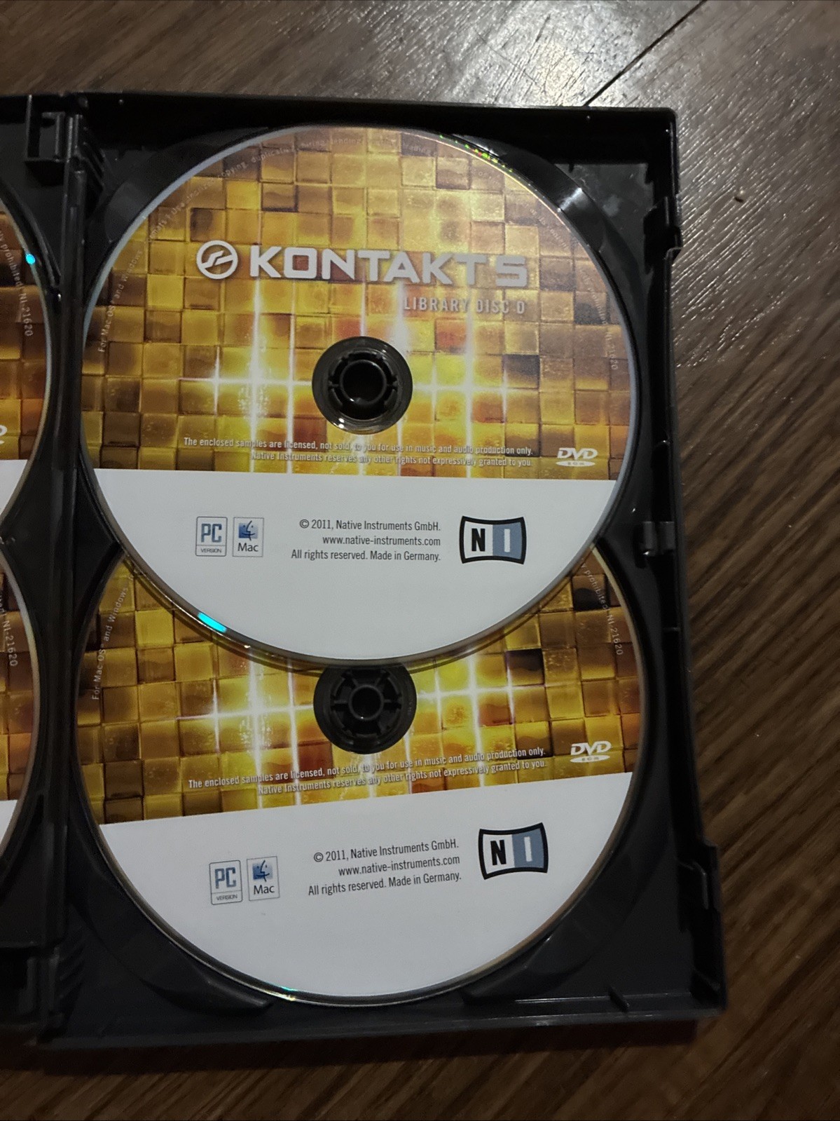Native Instuments KONTAKT 5 Virtual Sampler/Sample Player 5 DVD Box Set