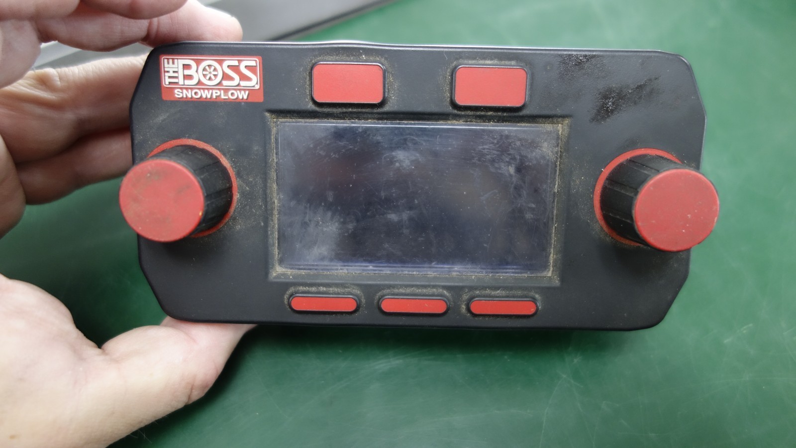 The BOSS SNOWPLOW DISPLAY CONTROL  SPREADE R  PRE-WET MSC17890 FBOS 134542