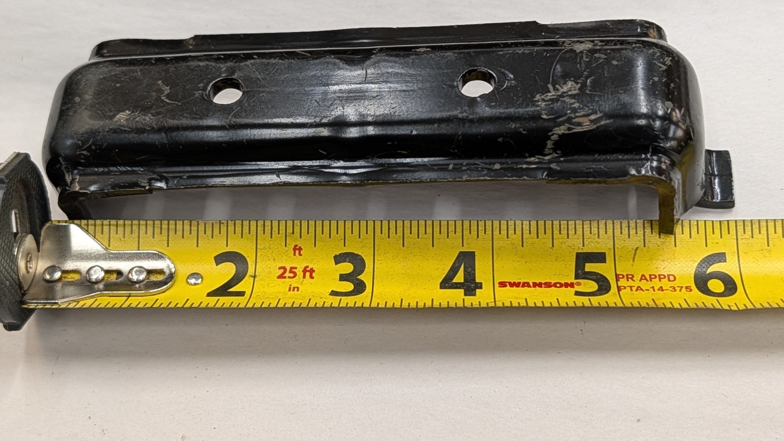 4122284C91 International Mount Bracket for Control Rod Height Leveling Valve