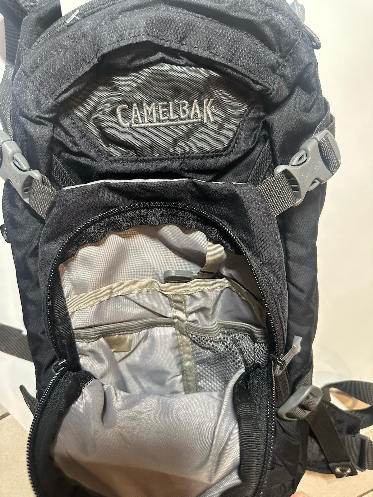 CamelBak M.U.L.E. 3L Hydration Backpack Black Hiking Reflective Padded Straps