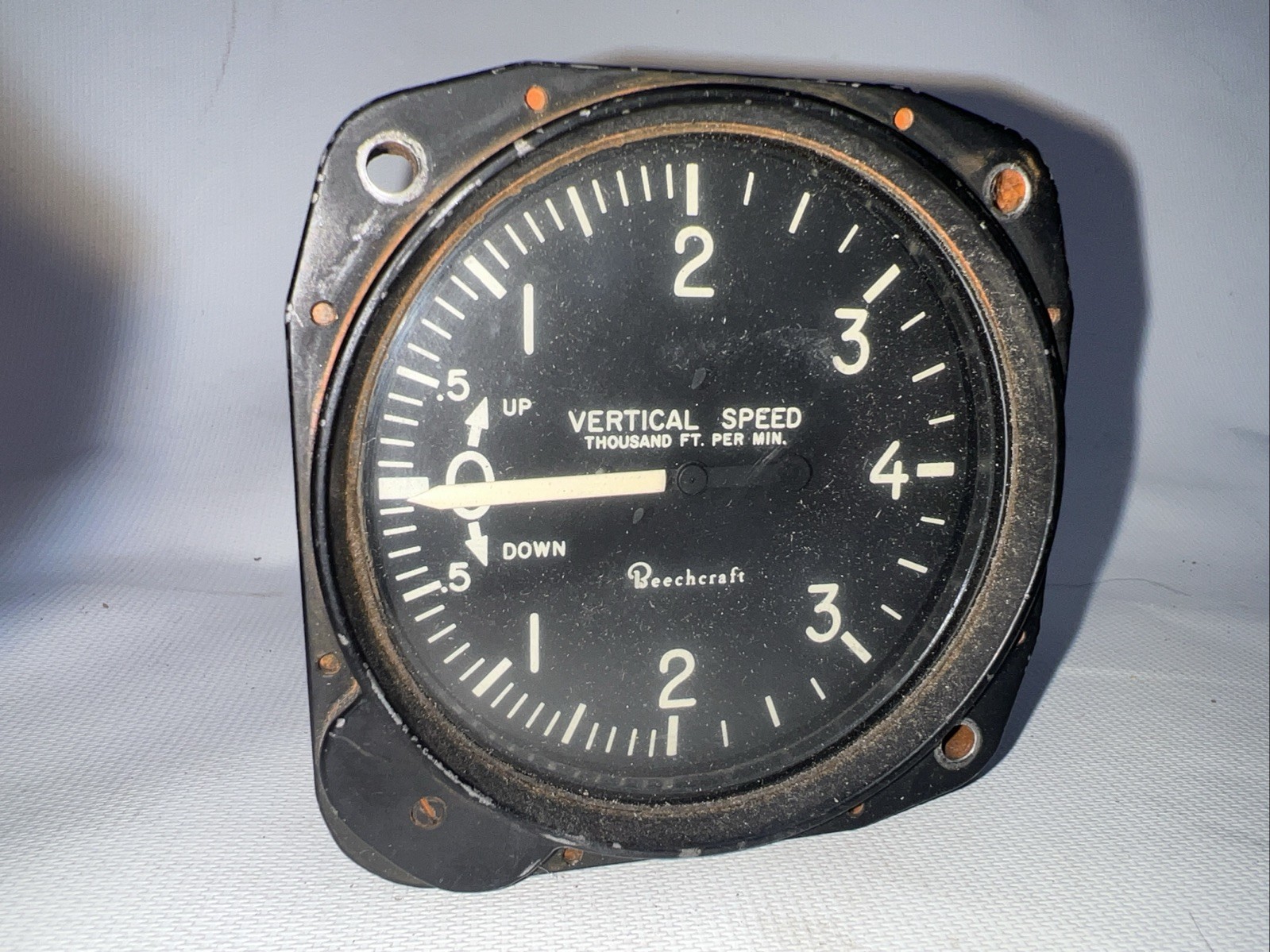 Beechcraft Vertical Speed Indicator Weston / Garmin  No. 22-204-02-A