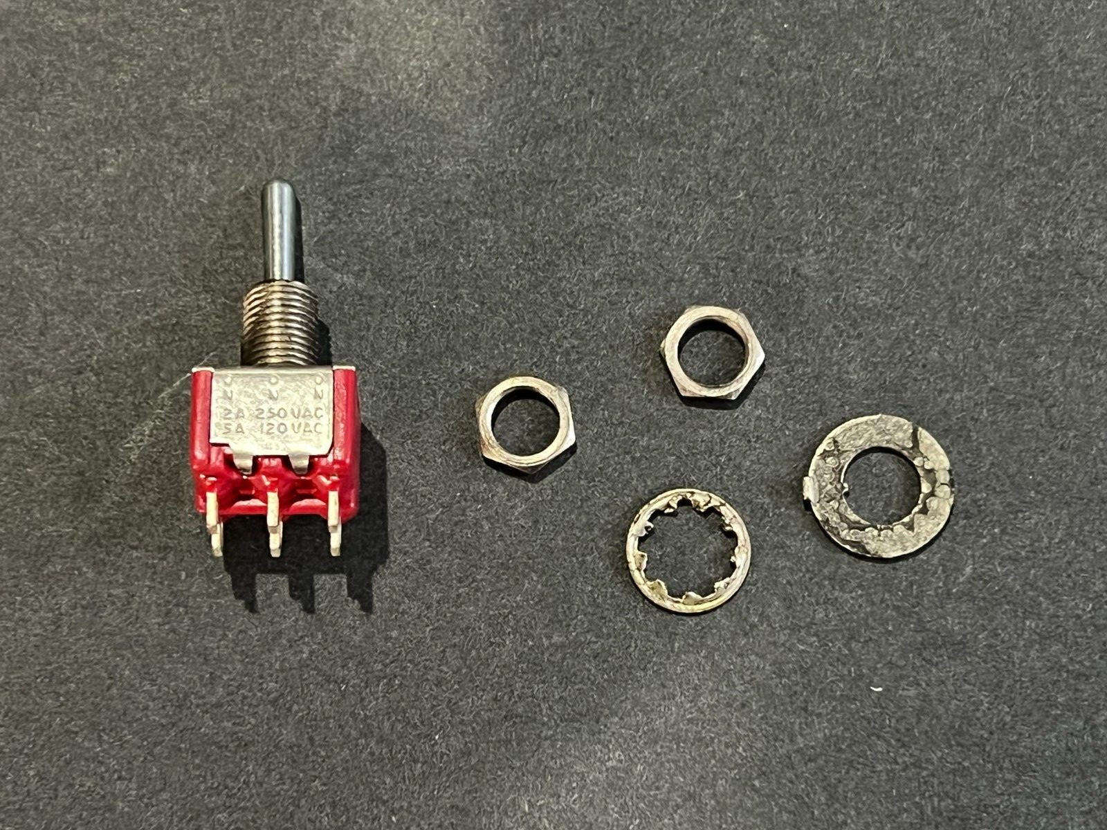 ITT Cannon Switch Toggle ON-NONE-ON P/N 7213SYZQE SA Piper P/N 602-531 NEW