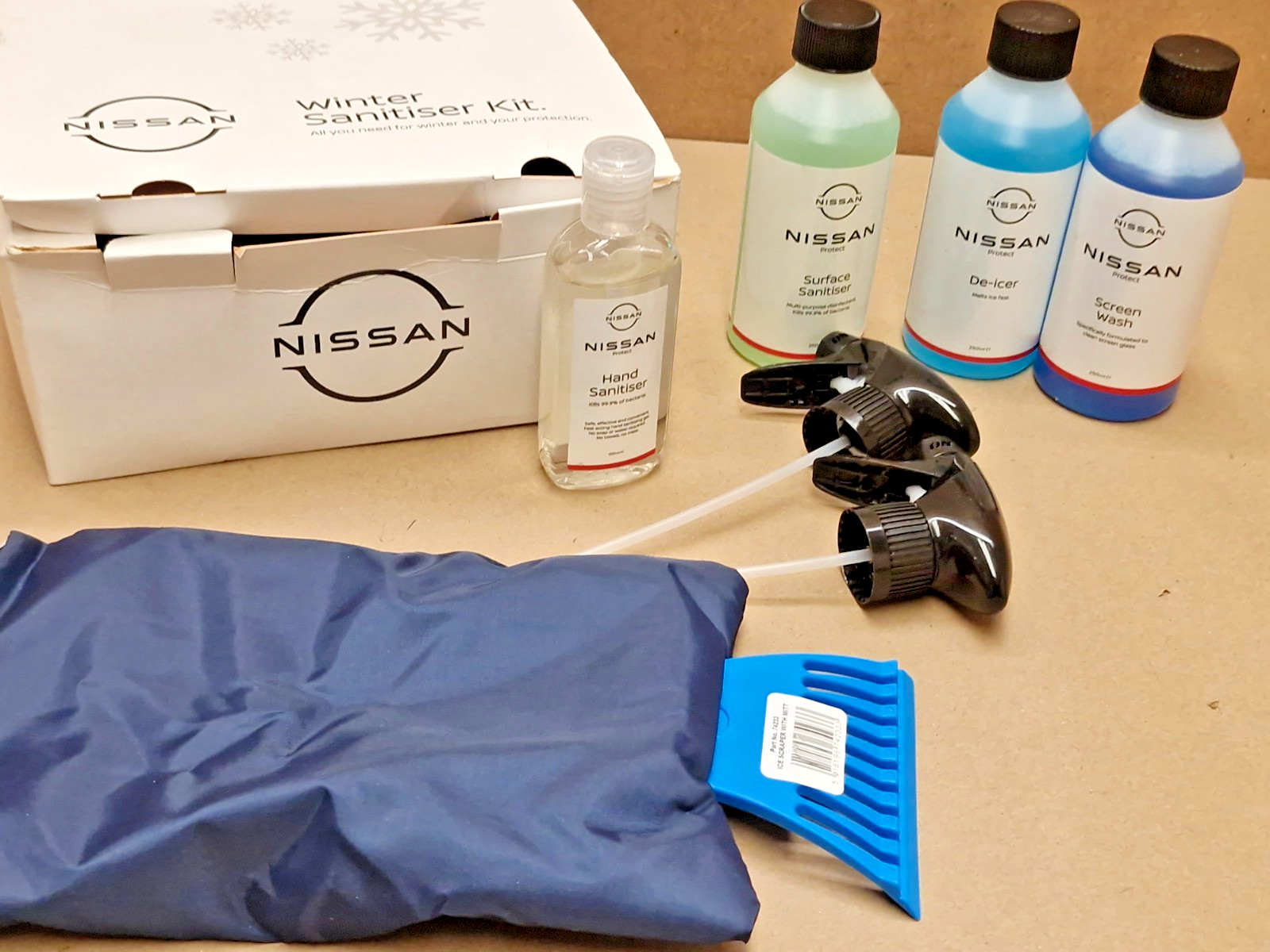Nissan Accessory Merchandise Winter Car Care Sanitiser Kit 99999993491 Genuine