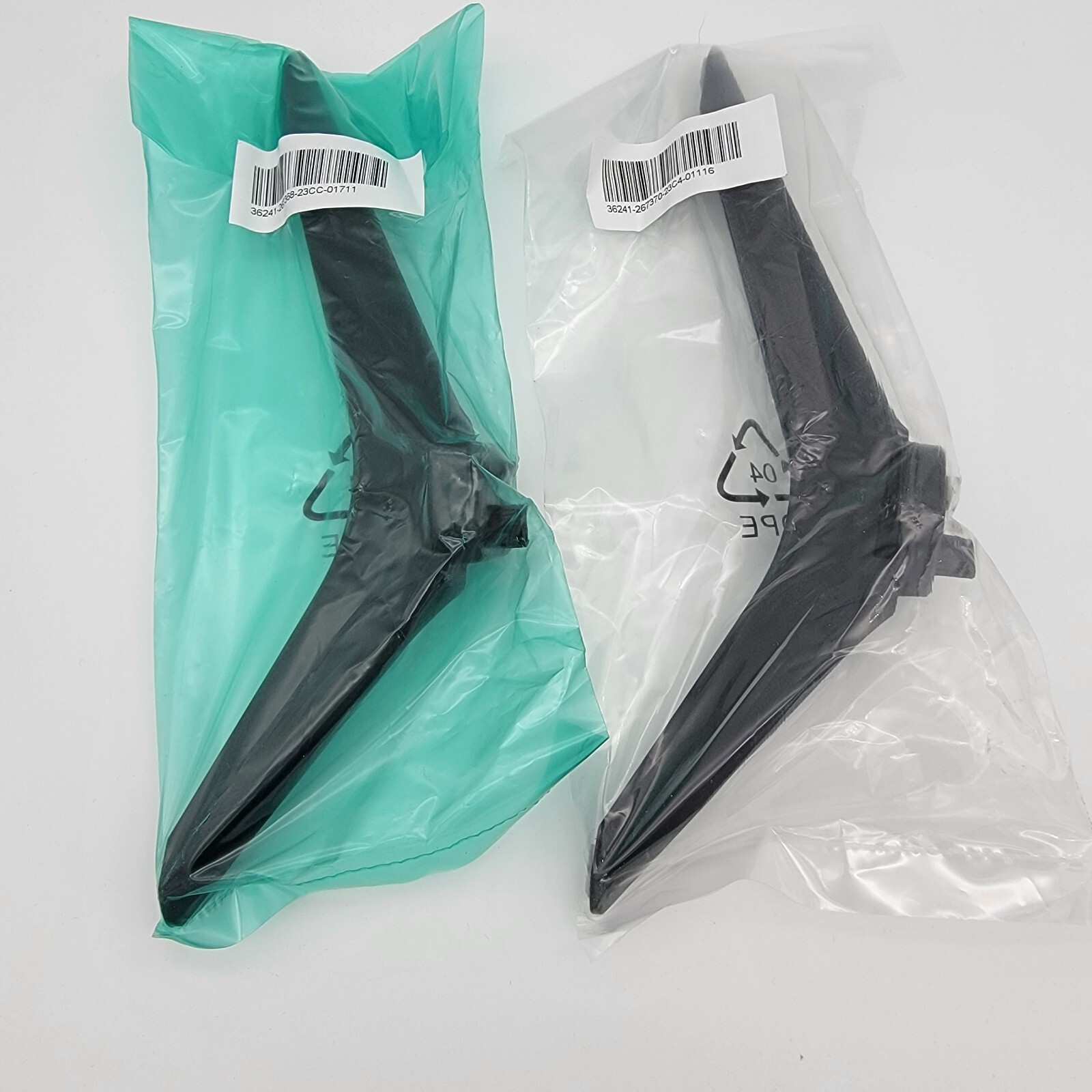 New Genuine OEM Hisense Roko 58R6E3 LED LCD TV Feet/Legs/Stand 262488/262489