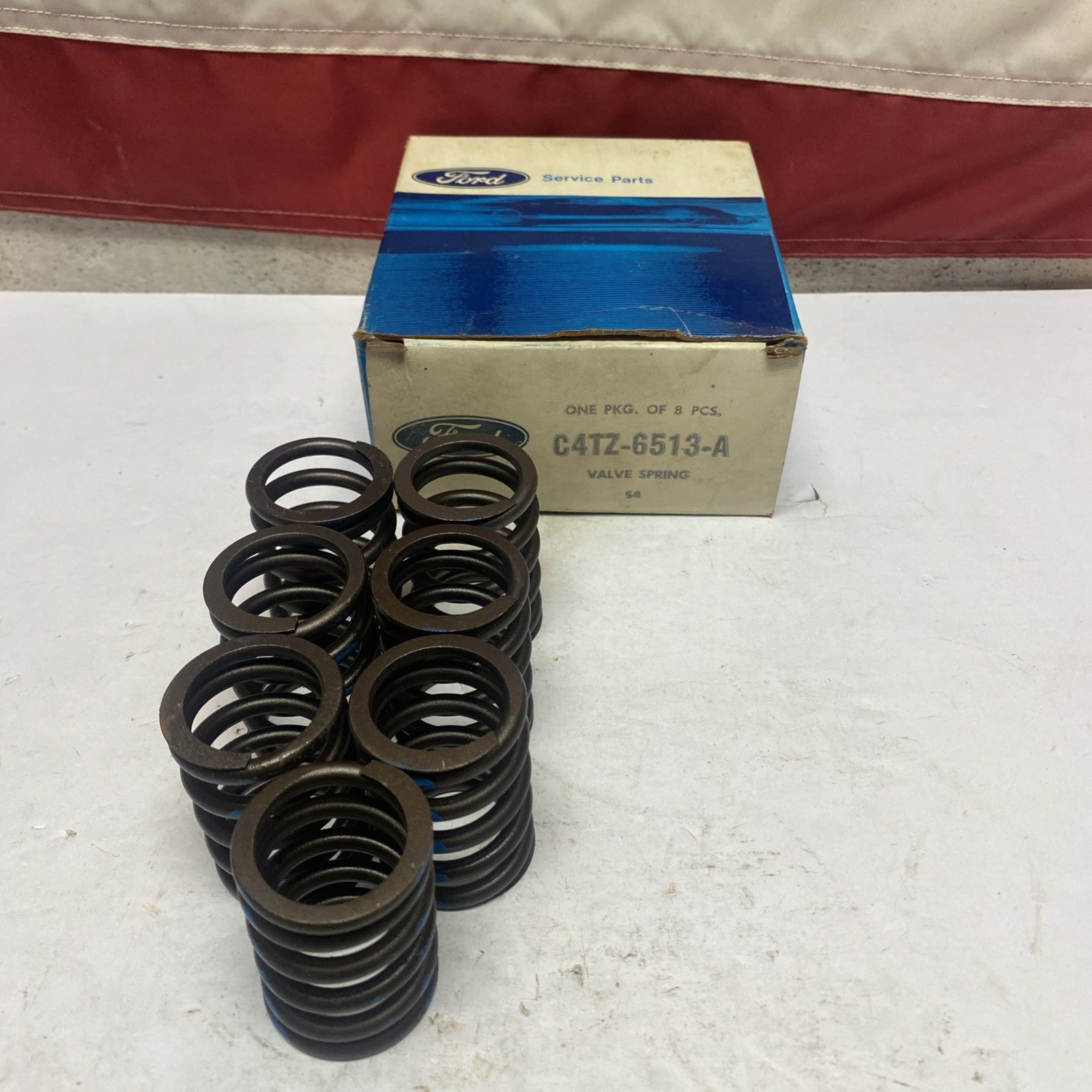 7 NOS OEM 1964-1976 Ford 330 361 391 Valve Springs C4TZ-6513-A Lot Of 7
