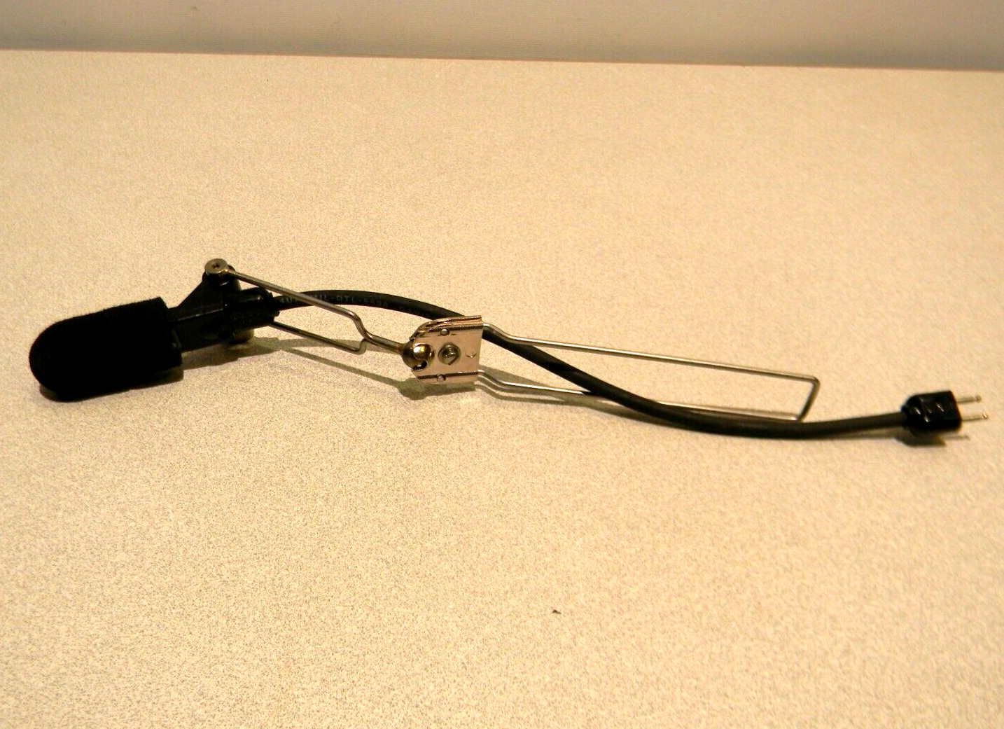 Flight Helmet Electret Microphone, Chrome Wire Boom, 7-Inch Cord HCM-EL-BW07