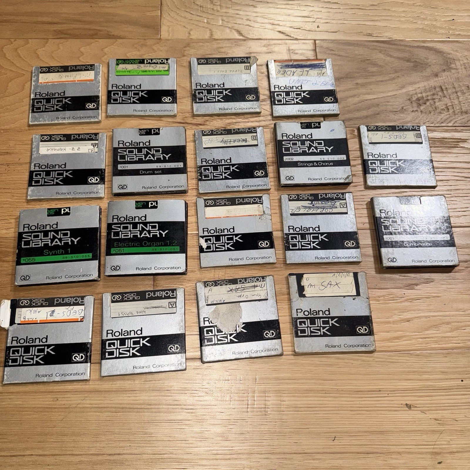 18 Vintage Roland Quick Disk Sound Library Synth, Drum, Organ, Strings Japan