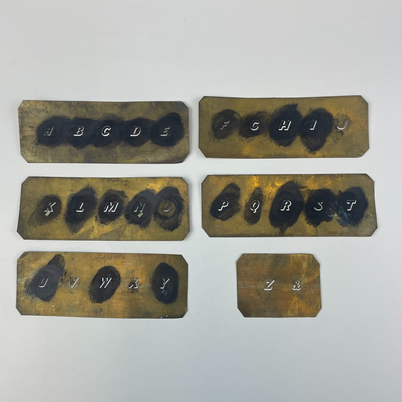 JOB LOT 5 X ANTIQUE VICTORIAN BRASS ARCHITECTS PLAN DRAWING PLATES A-Z& STENCILS