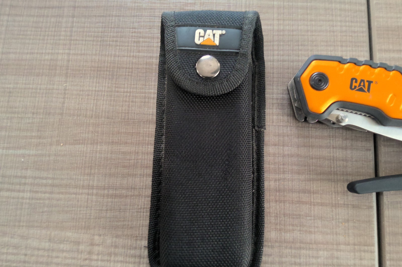 Cat 9-in-1 X-tra Large Multi-Tool with Pouch - 980045 Slight Use! L@@K!
