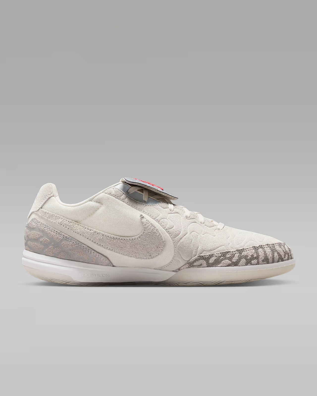 Nike Air Jordan Tiempo Streetgato SE Phantom Sail Soccer II7579-016 Mens