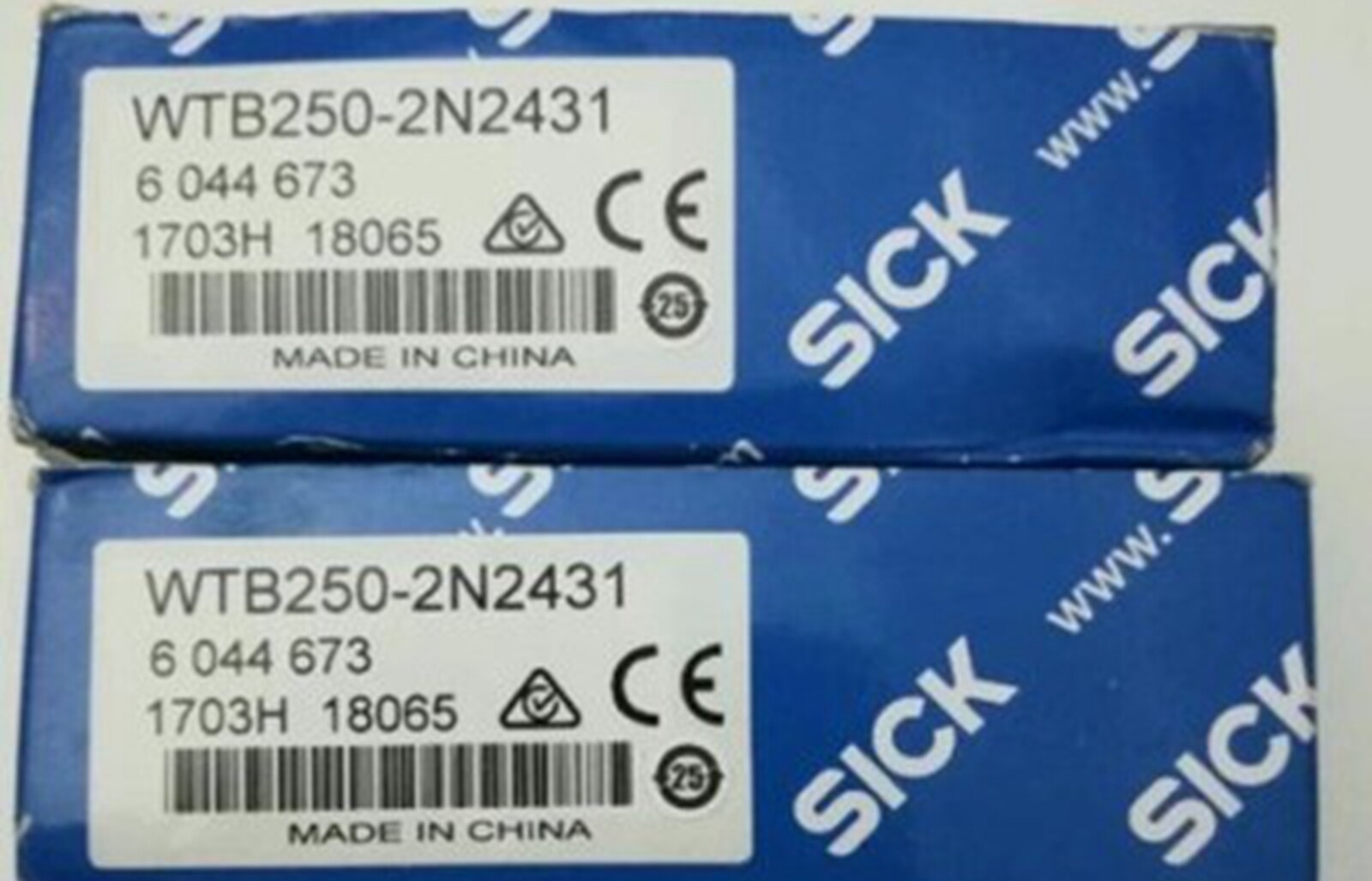 NEW SICK WTB250-2N2431 Photoelectric Sensors