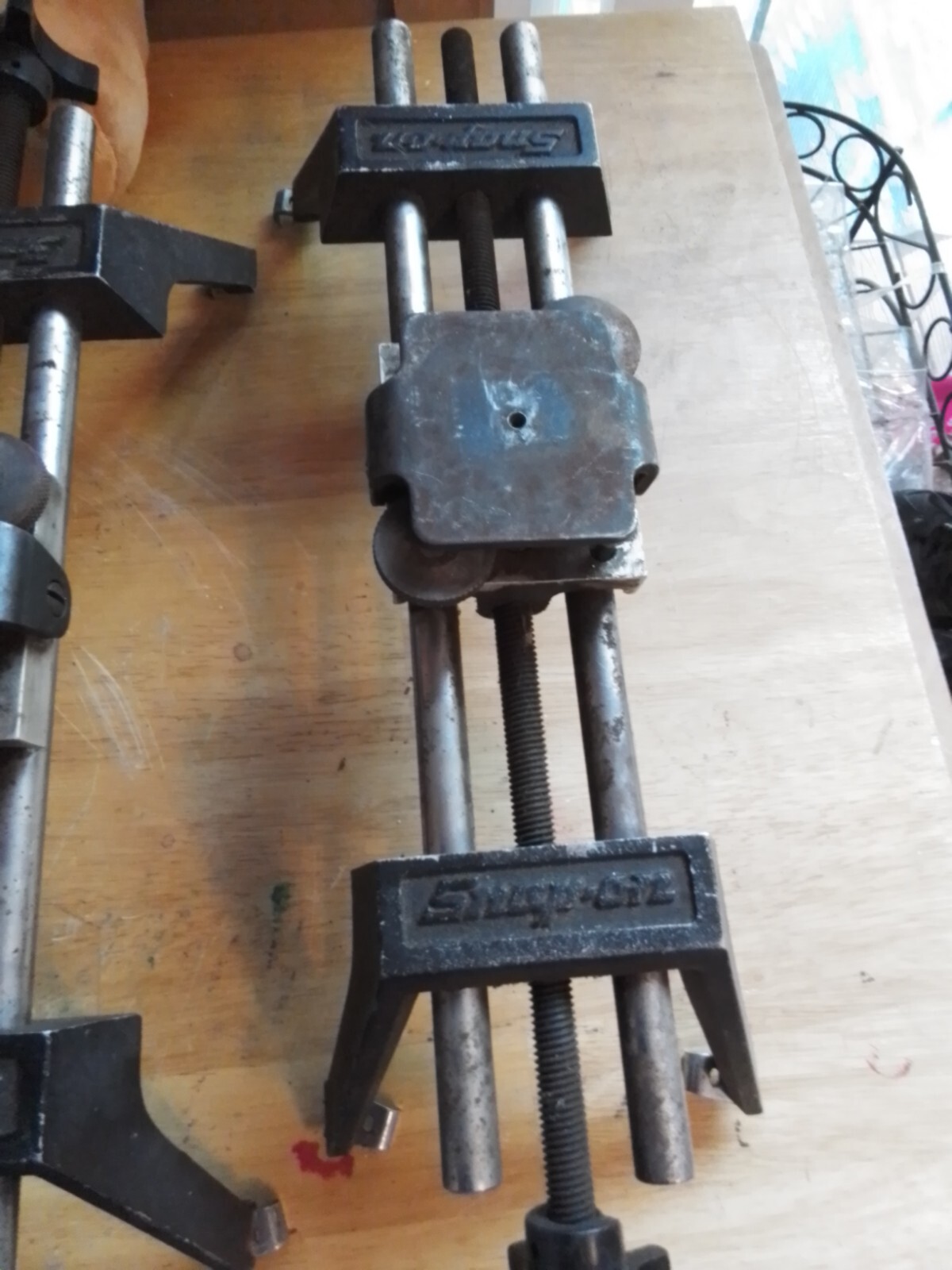 SNAP ON Aligner Wheel clamp pair