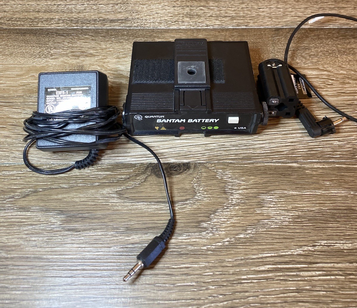 Quantum Bantam Battery w/ BR-1 AC Charger - DV-9500