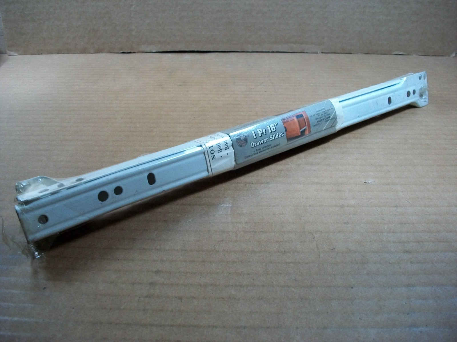 1 Pair Universal Craft ~ 16" Drawer Slides - White - Bottom Mount