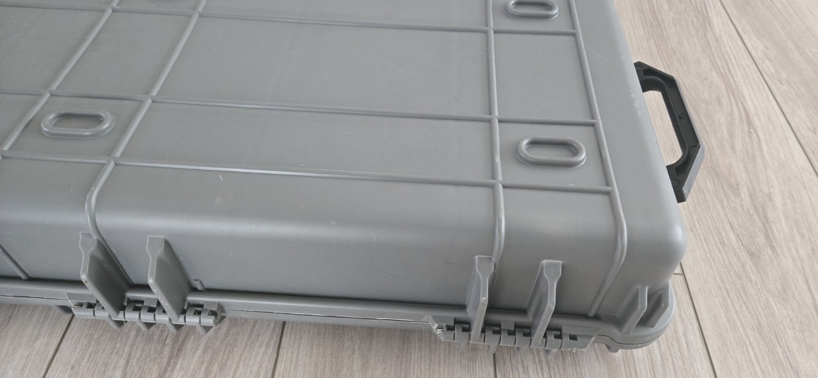 Eylar Protective Hard Case - Large Tactical Rifle/Equipment Case - Gray