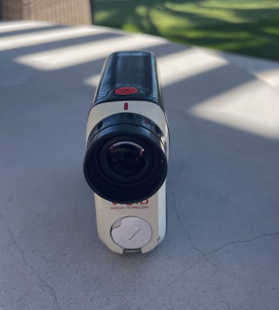 🔥Used Bushnell Tour Z6 With Vivid Display Technology  w/case- Tested Works‼️🔥
