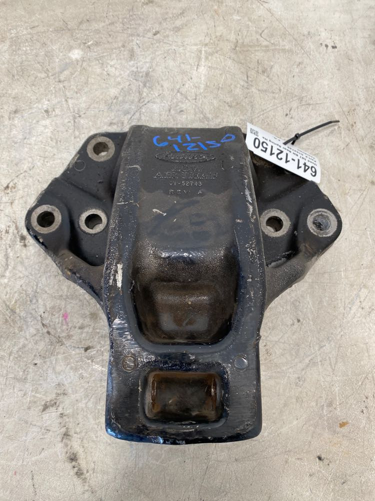 Peterbilt 587 Suspension Bracket 0152743 (641-12150)