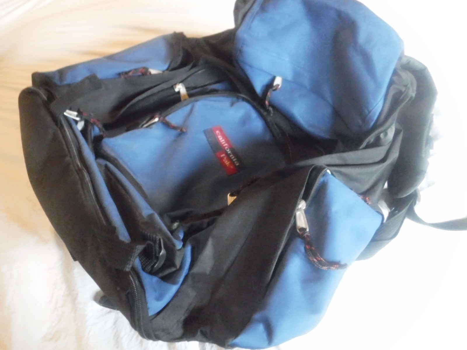 California Pak Hiking Backpack pre Owned Large Hiking BackPack