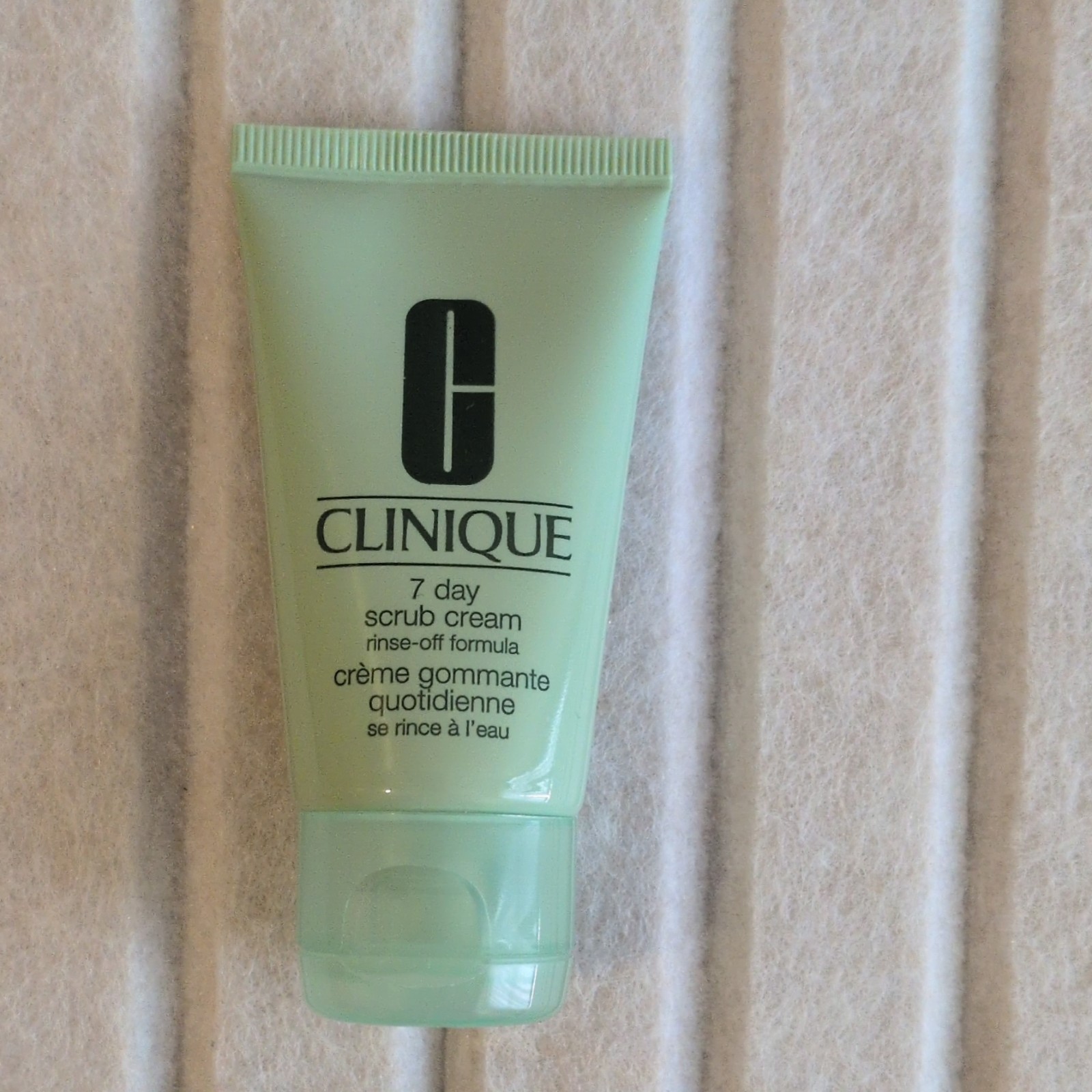 Clinique 7 Day Scrub Cream Face 1oz Fragrance-Free Allergy Tested Unisex