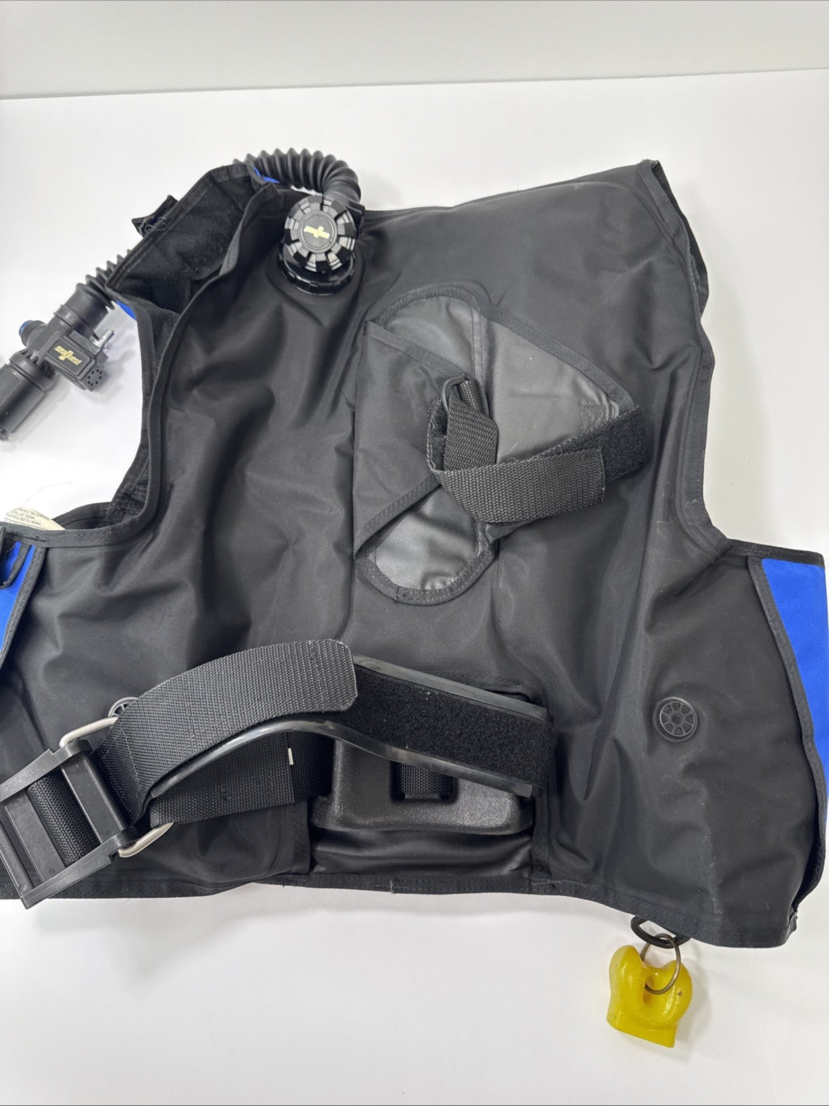 Seaquest Size M/L Scuba Vest