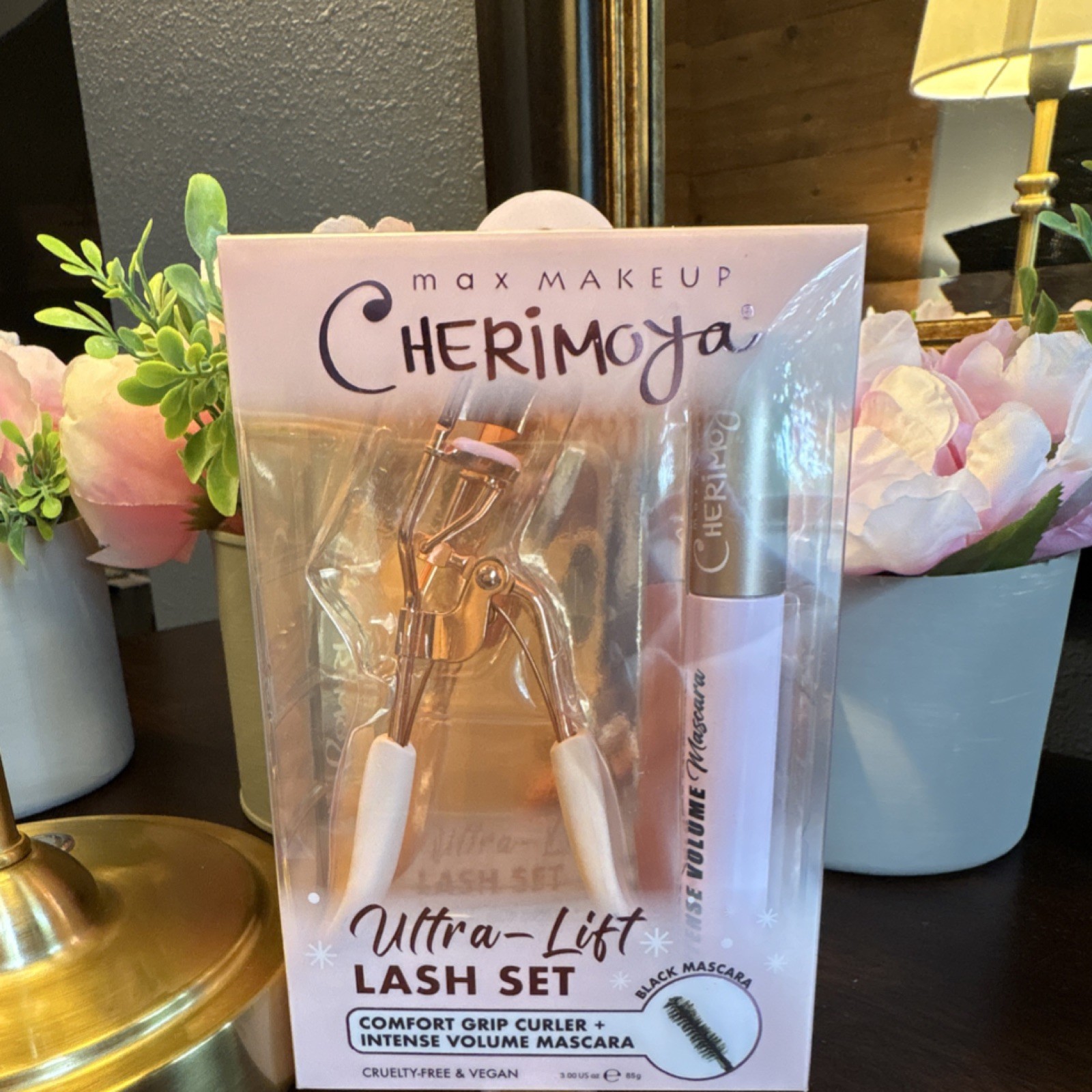max MAKEUP CHERIMOYA Ultra-Lift Lash Set Curler + Volumizing Mascara