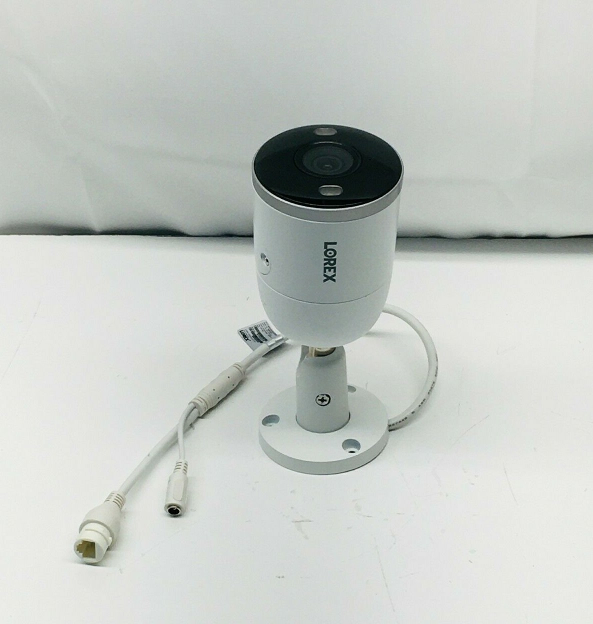 Lorex E892AB 4K Ultra HD Smart Deterrence IP Camera with Smart Motion Plus