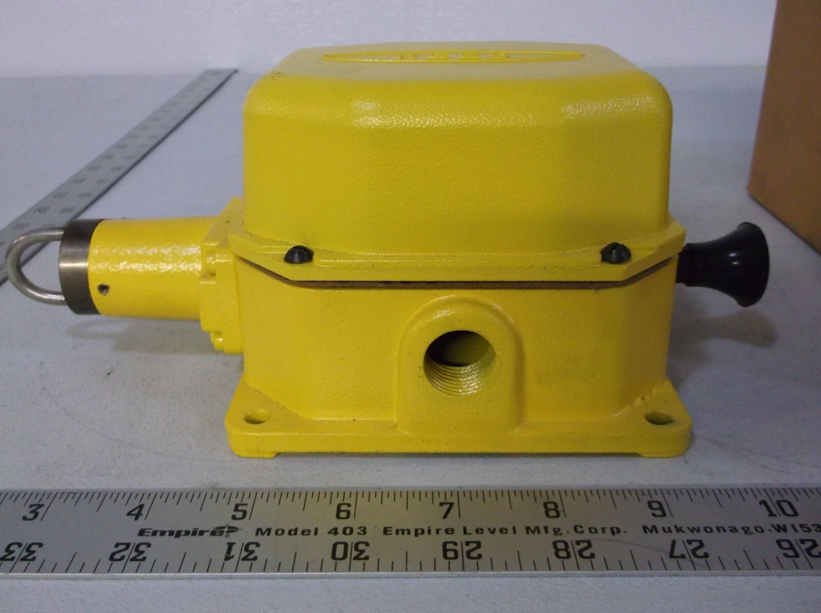 REES, 04955-200, CABLE OPERATED SWITCH, 2NO, 2NC