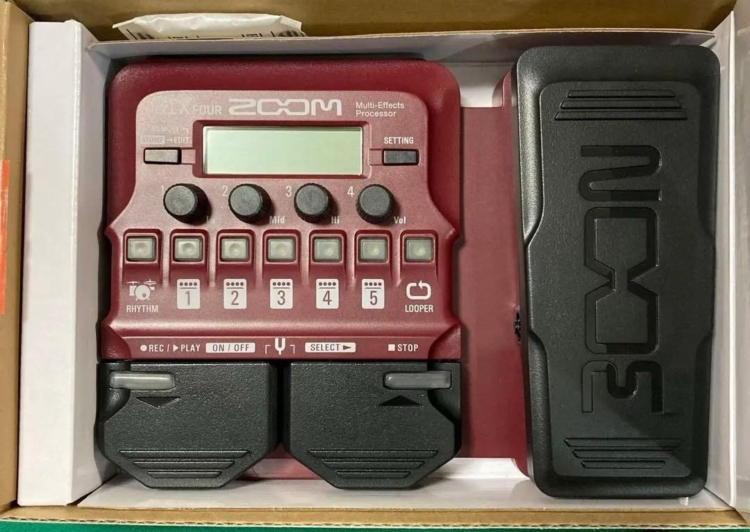 ZOOM B1X FOUR Multi-Effects Processor for Bass