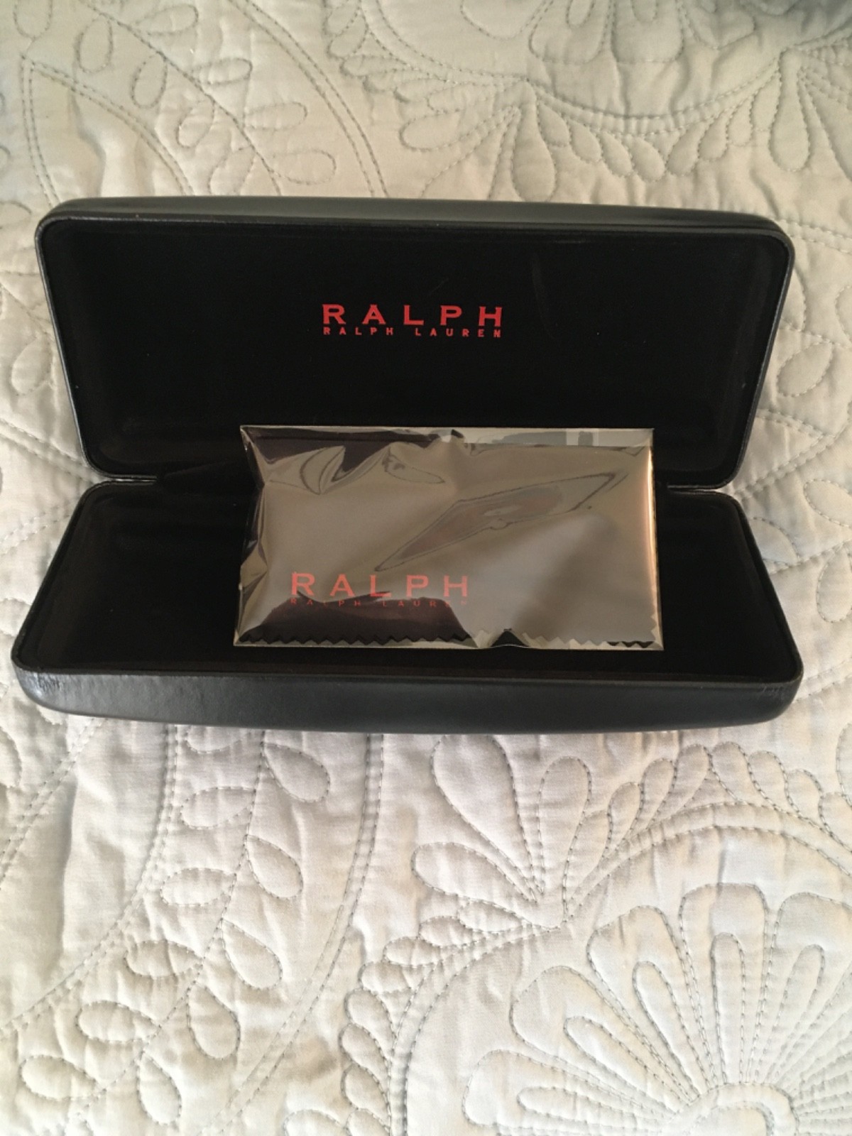NEW  RALPH LAUREN LARGE SUNGLASS-EYEGLASS BLACK HARD CLAMSHELL CASE + CLOTH