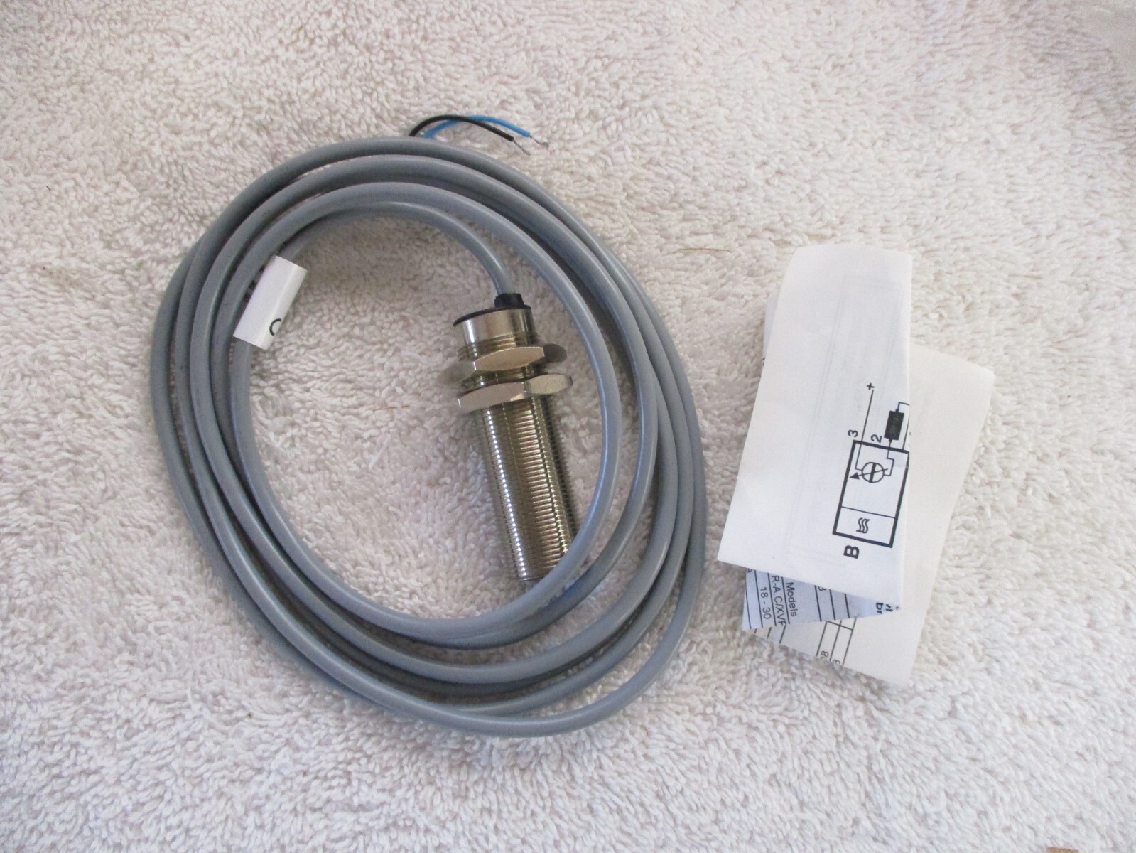 NEW FARGO CONTROLS Proximity Sensor     I-A2TM/XIP