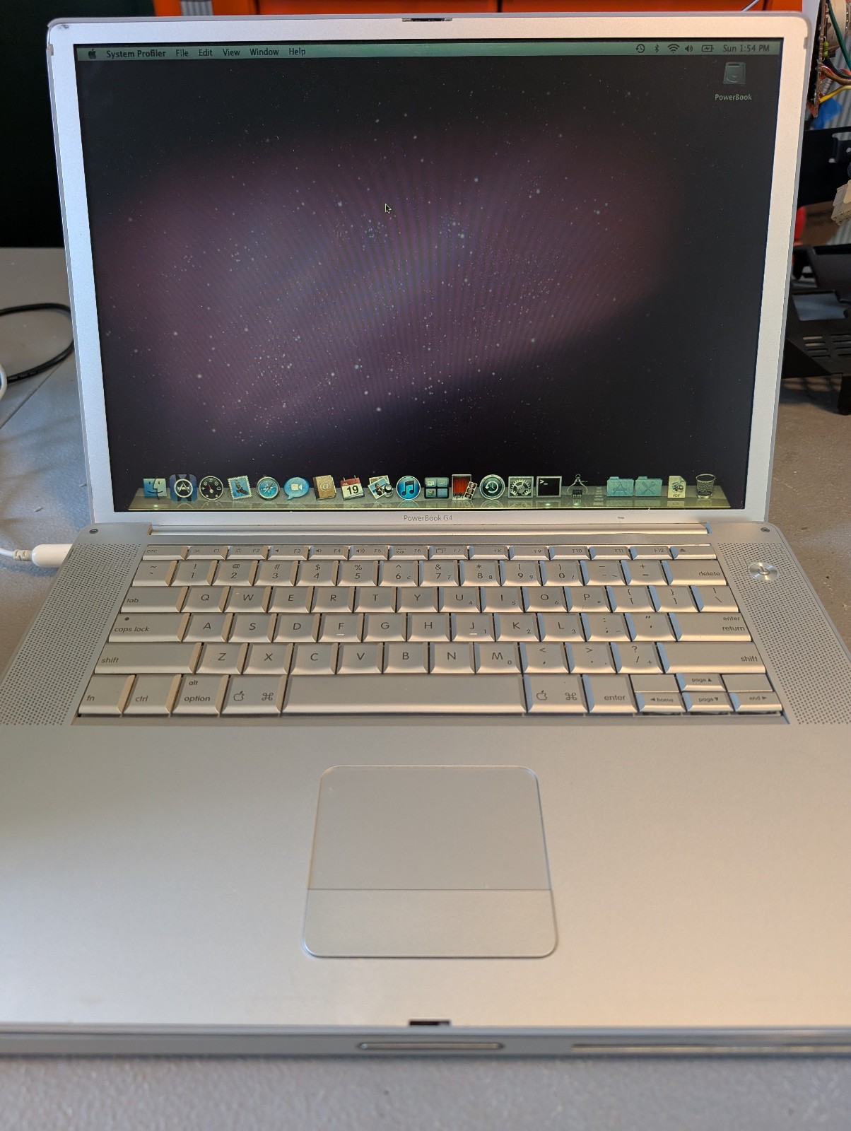 PowerBoot G4 1.33 GHz A1095 - Tested Working, Yellow screen