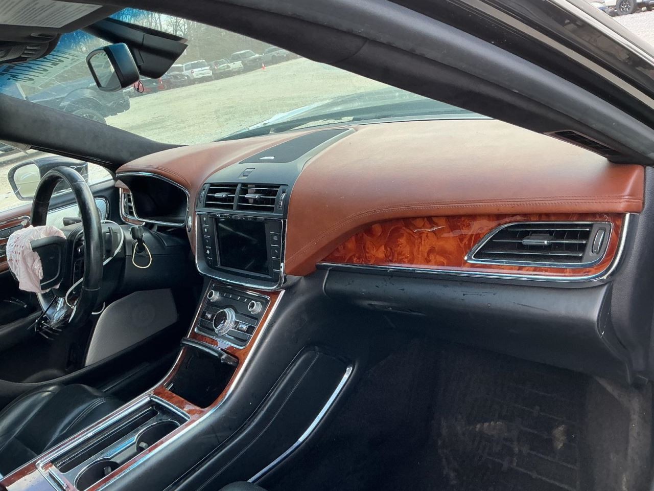CONT-LINC 2017 Glove Box 4986950